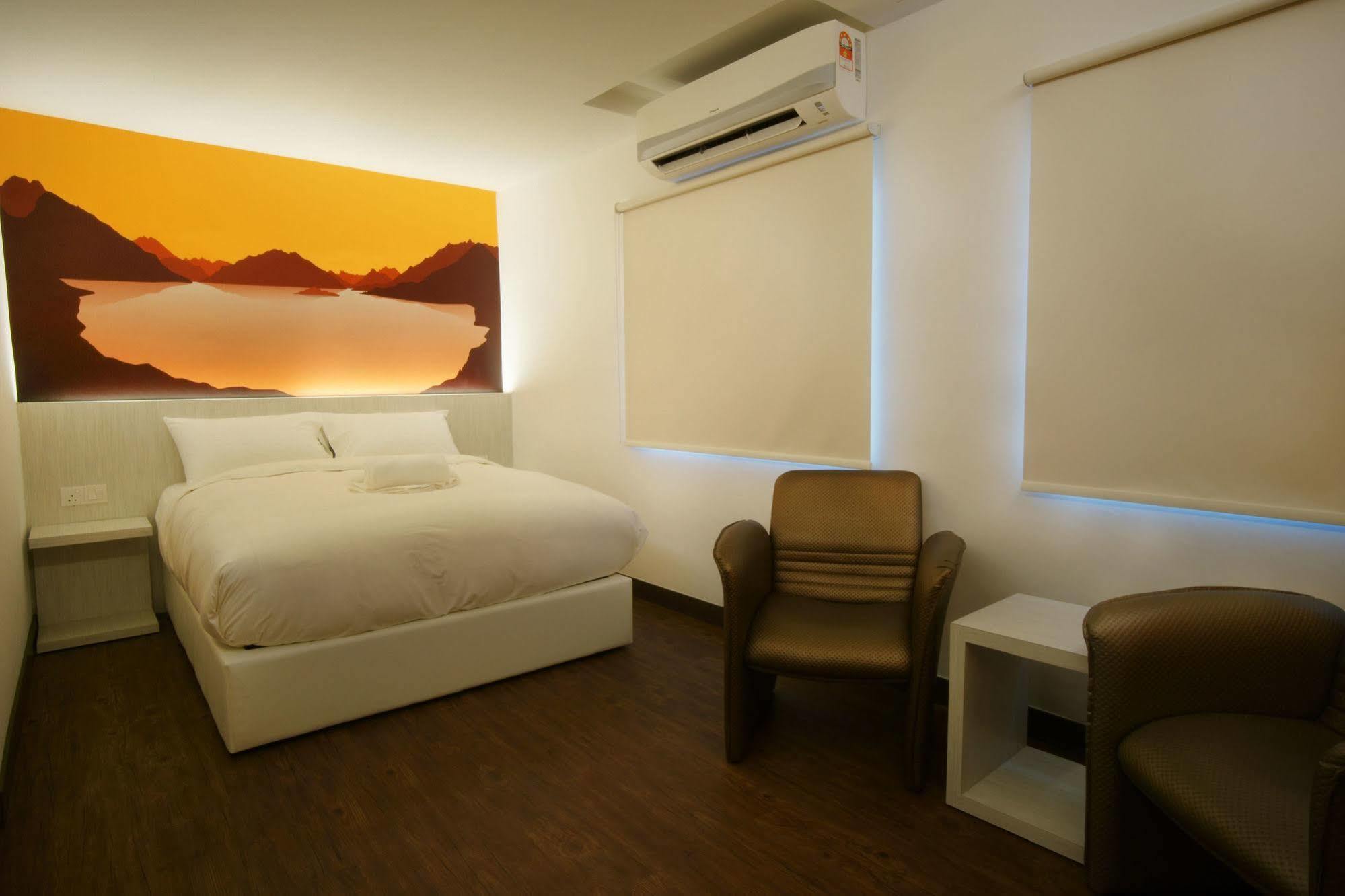 Swing & Pillows - Kl Cheras Maluri Kuala Lumpur Exterior photo